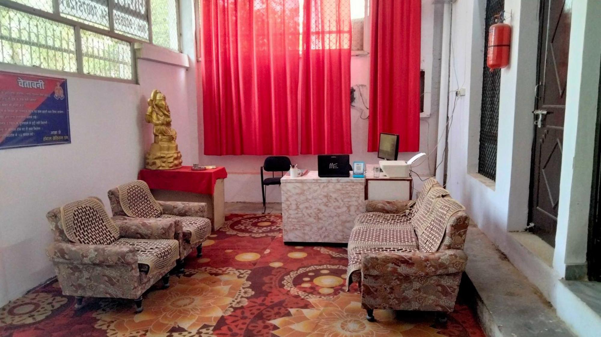 Hotel O Gracious Inn Lucknow Dış mekan fotoğraf