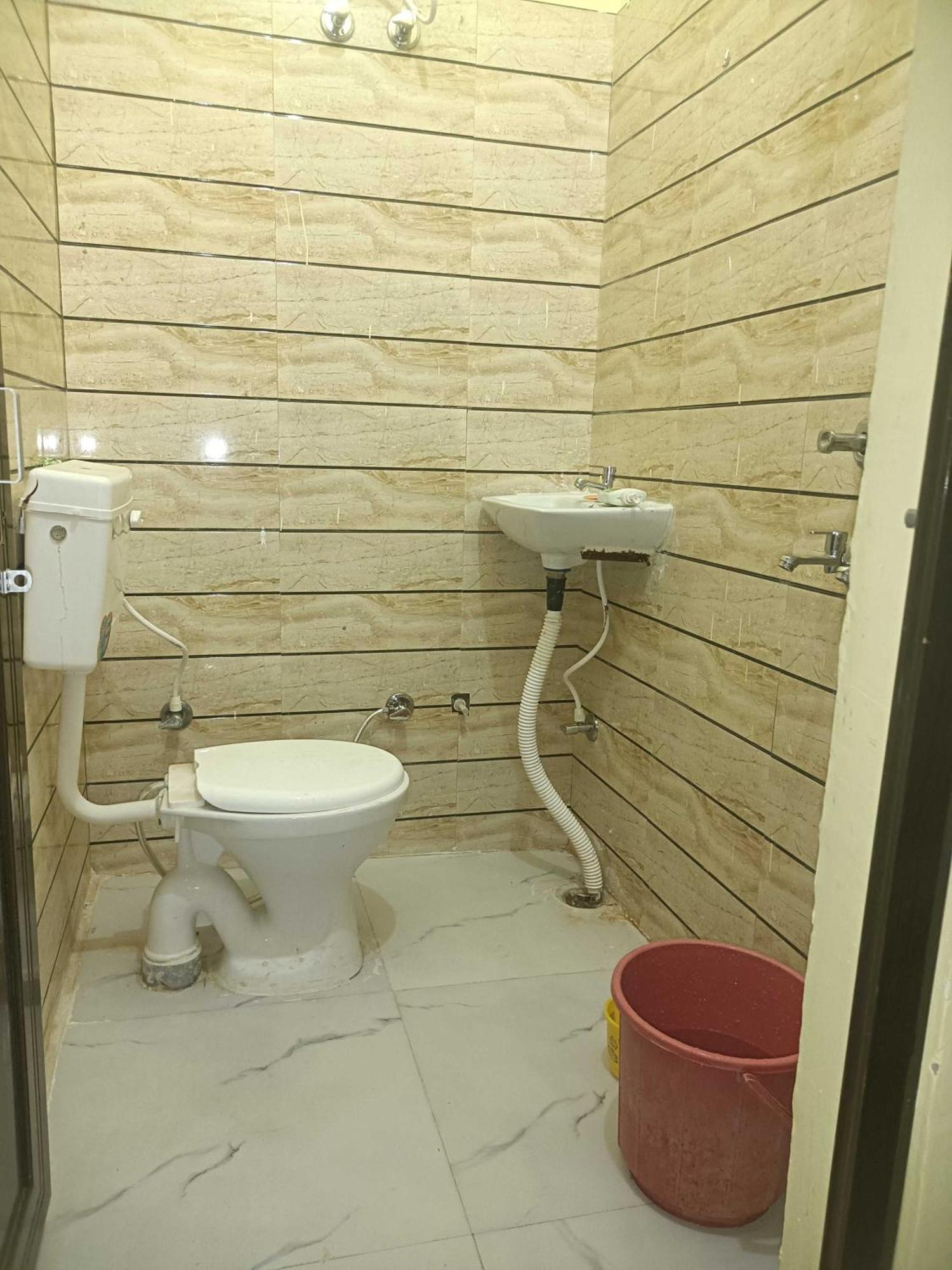 Hotel O Gracious Inn Lucknow Dış mekan fotoğraf