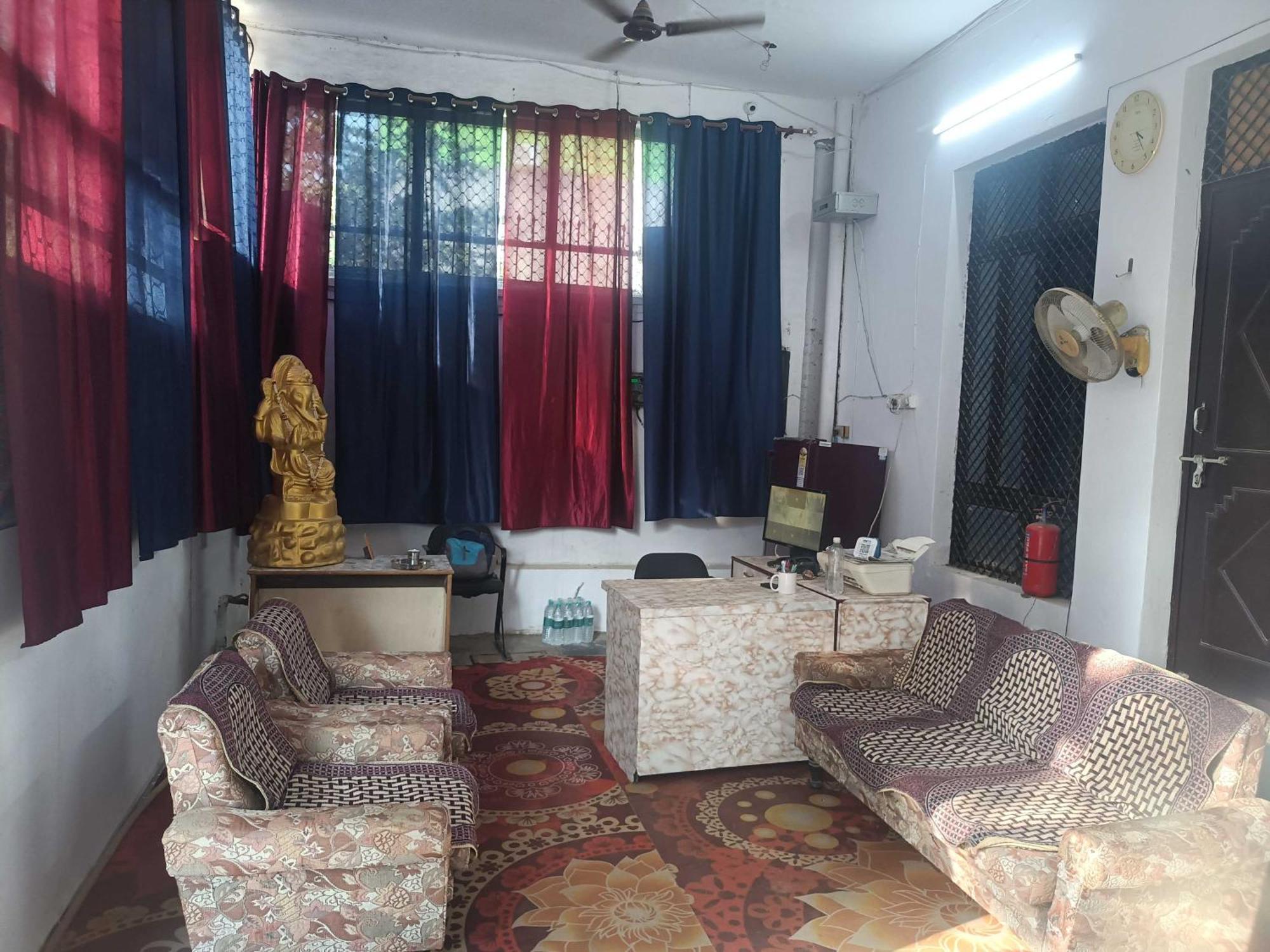 Hotel O Gracious Inn Lucknow Dış mekan fotoğraf